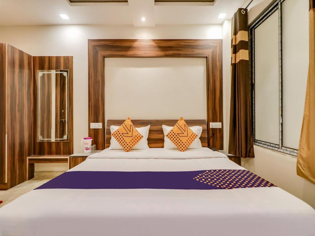 Spot On 69549 Hotel Shri Ram Kashi Muthiganj Exterior photo