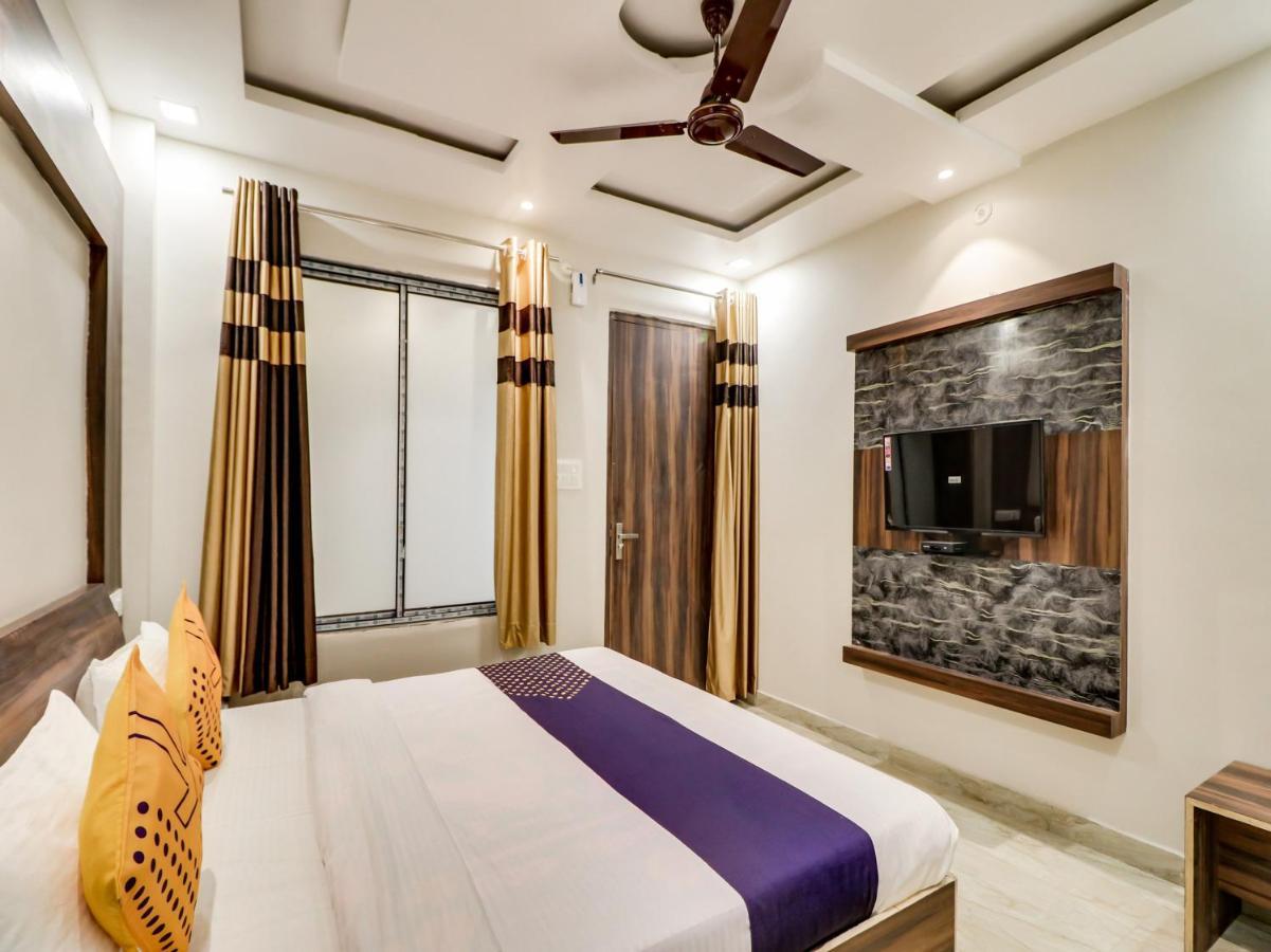 Spot On 69549 Hotel Shri Ram Kashi Muthiganj Exterior photo